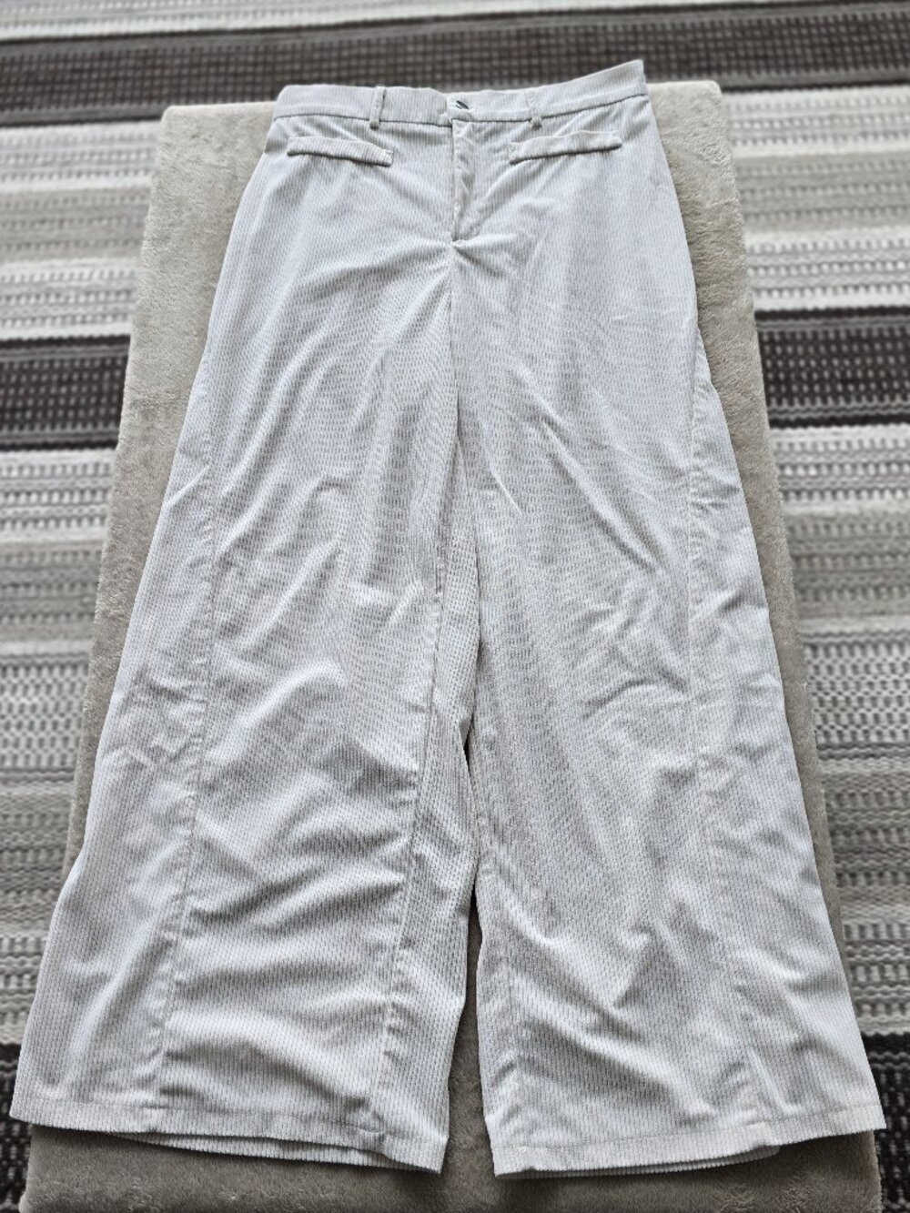 Wide leg/cuff XL Veloura (like) corduroy trendy pants